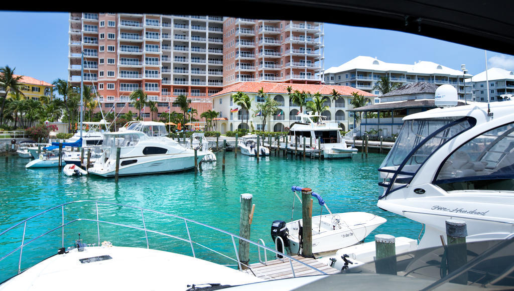 Paradise Harbour Club & Marina Nassau Exteriör bild