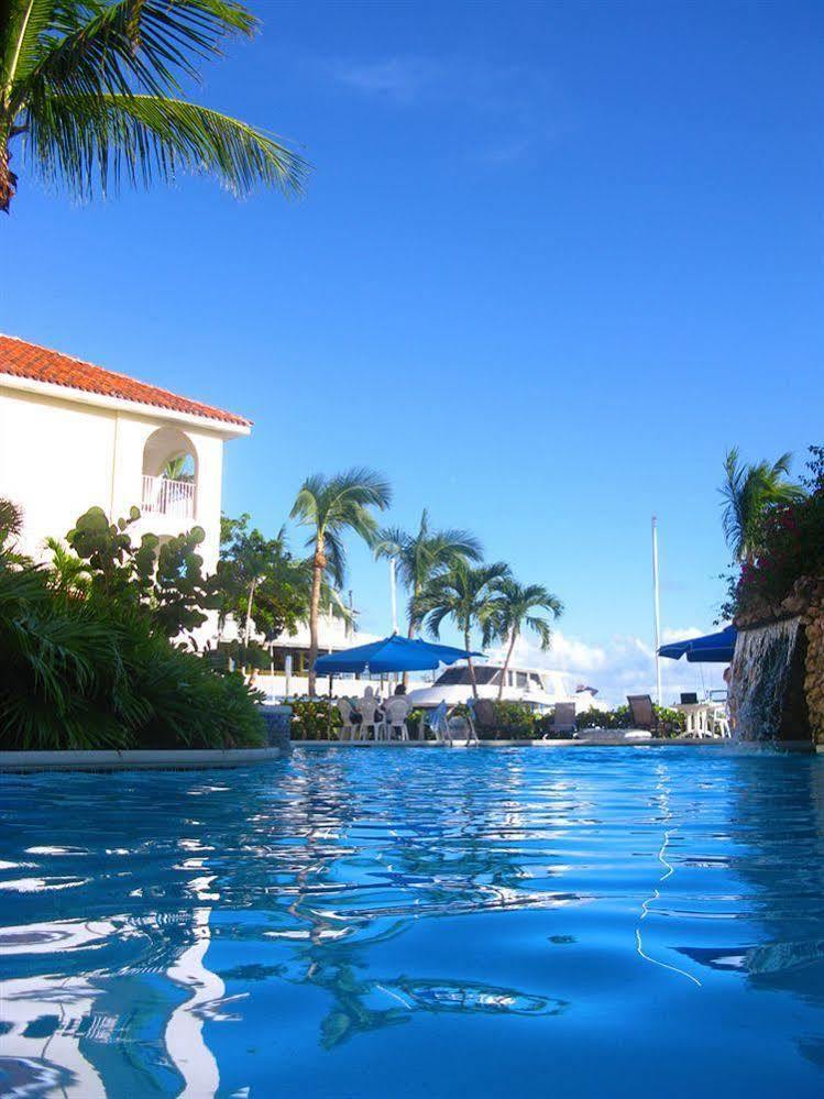 Paradise Harbour Club & Marina Nassau Exteriör bild